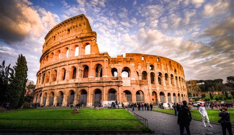 5pm est in italy|EST to Rome, Italy .